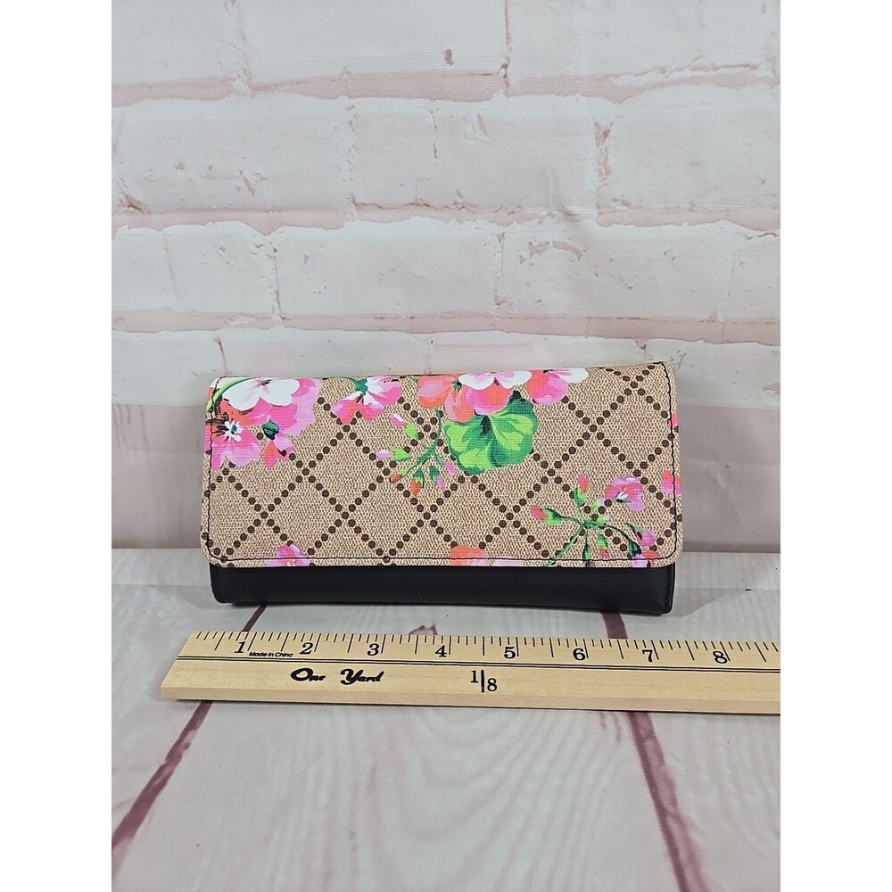 Wallet Floral Painted Brown AR New York 7.5x4 Zip-Around No Strap
